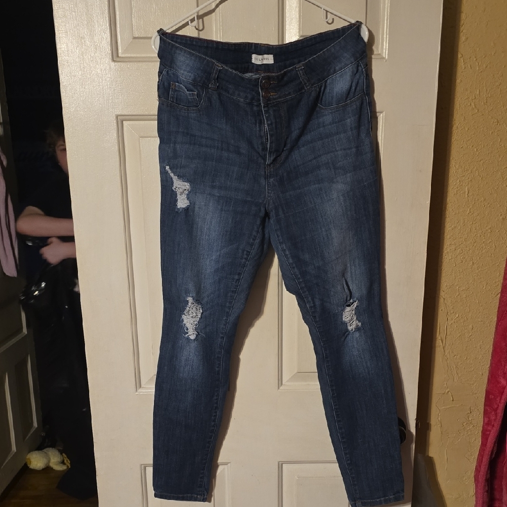 Women’s Skinny Distressed Jeans in Dark Blue - Unbranded